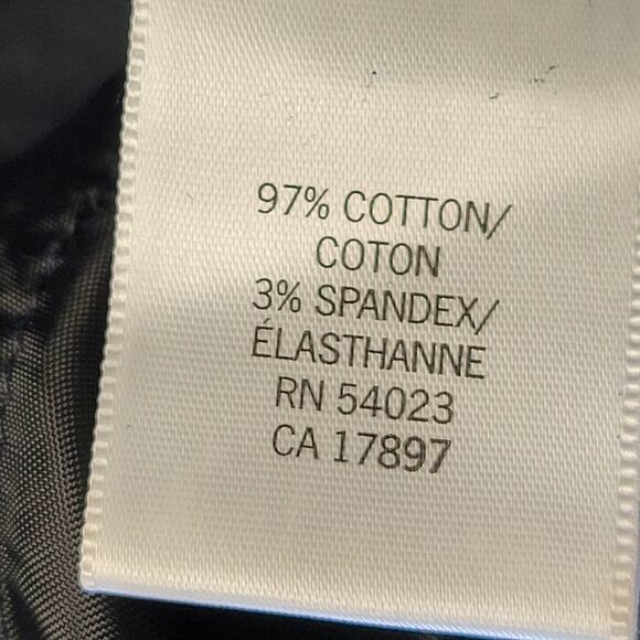 Banana Republic Black Shorts Low Rise Bermuda Classic Flat Front Women's Size 4 - Picture 4 of 10